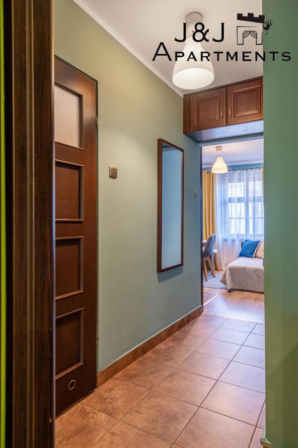 J&j Apartments, Szczytna 1, 9 Apartment Thorn